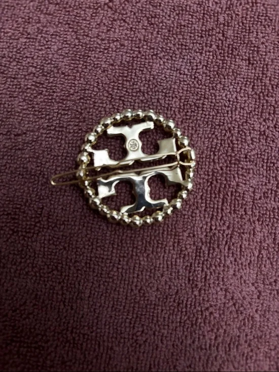 Tory Burch Gold Pearl Round  Hair Clip - Picture 2 of 5